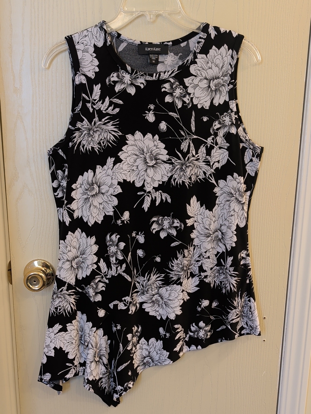 Karen Kane Black & White Floral Sleeveless Tank | Size M